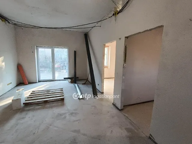 Eladó lakás Pusztaszabolcs 52 nm