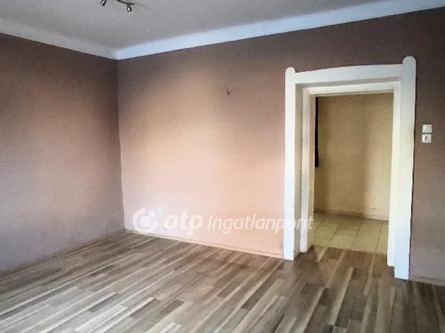Eladó ház Üllő 152 nm