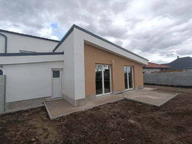 Eladó ház Seregélyes 107 nm