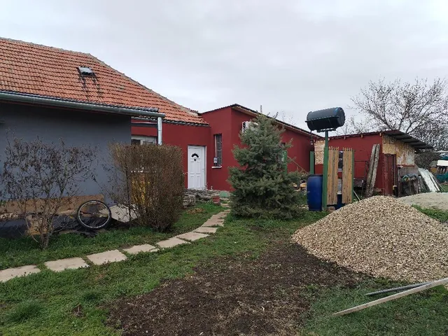 Eladó ház Martonvásár 140 nm