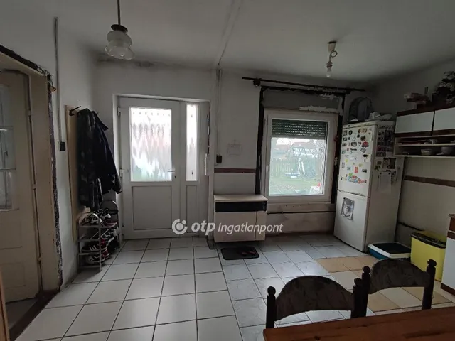 Eladó ház Pusztaszabolcs 72 nm