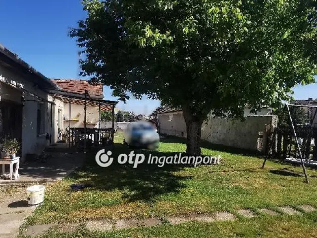 Eladó ház Pusztaszabolcs 72 nm