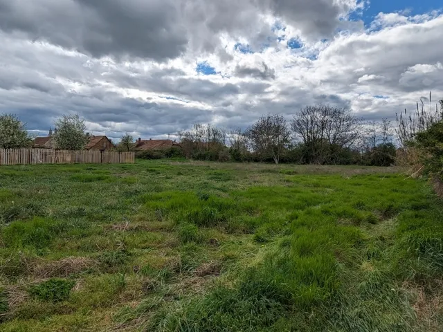 Eladó telek Pusztaszabolcs 1213 nm