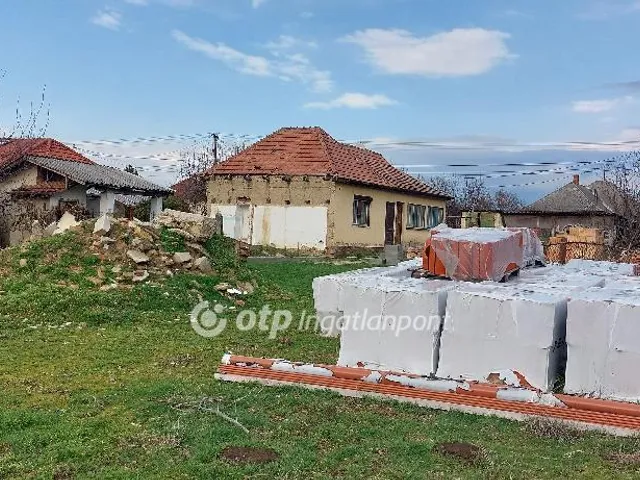 Eladó ház Velence 80 nm