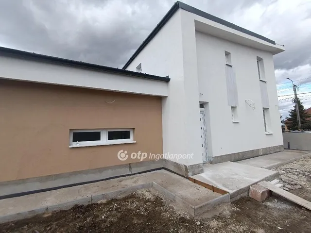 Eladó ház Seregélyes 107 nm