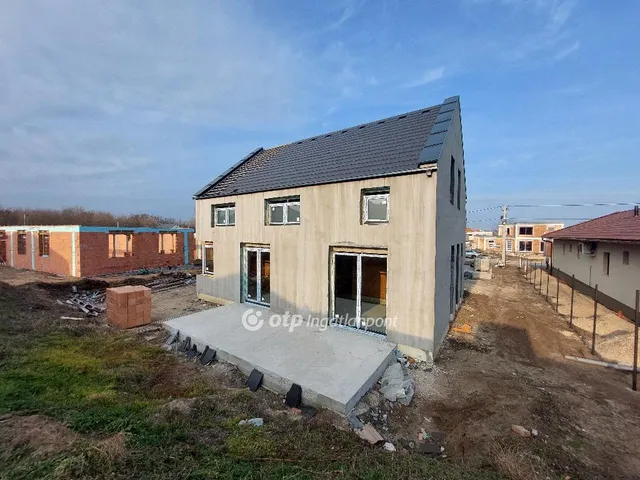 Eladó ház Székesfehérvár 208 nm