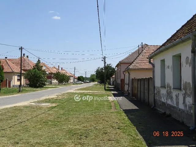 Eladó ház Ölbő 68 nm