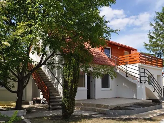 Eladó ház Gárdony 300 nm