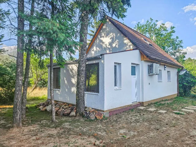 Eladó üdülő és hétvégi ház Sukoró 50 nm