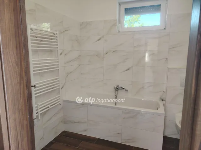 Eladó ház Velence 80 nm