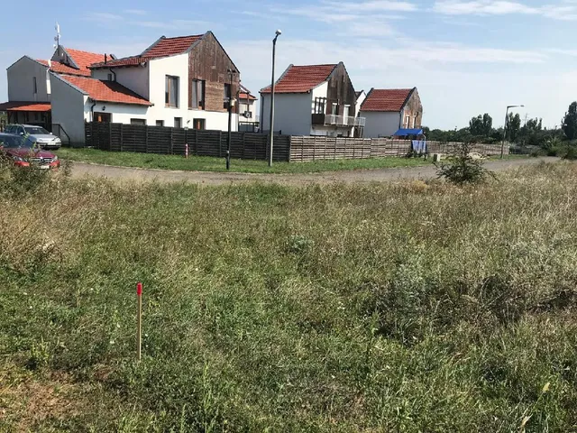 Eladó telek Velence 2394 nm