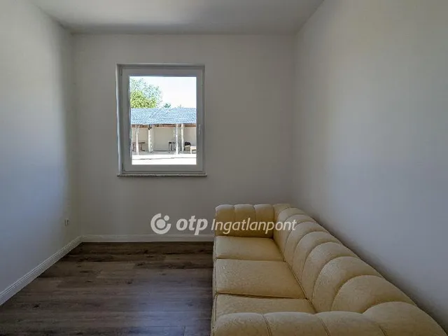 Eladó lakás Velence 64 nm