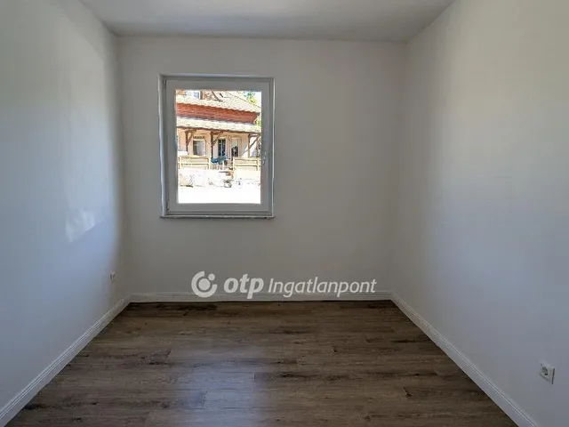 Eladó lakás Velence 64 nm