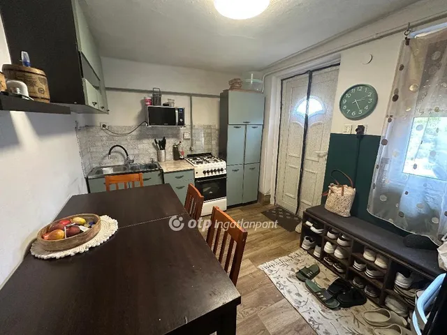 Eladó ház Pusztaszabolcs 40 nm
