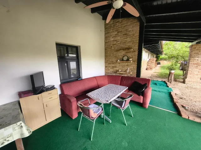 Eladó ház Lajoskomárom 200 nm
