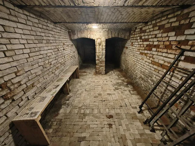 Eladó ház Lajoskomárom 200 nm