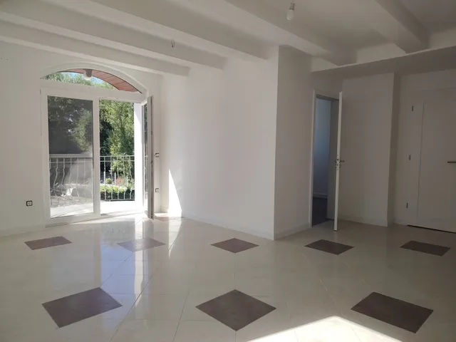 Eladó lakás Velence 64 nm