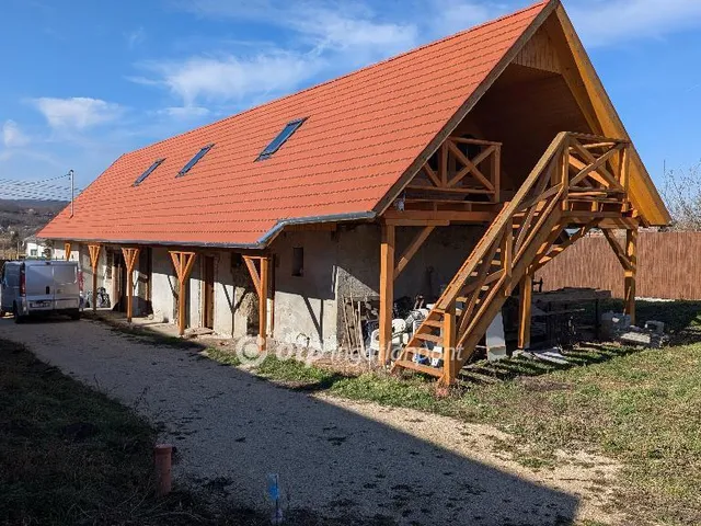 Eladó ház Vál 168 nm