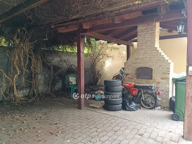 Eladó ház Vértesboglár 190 nm