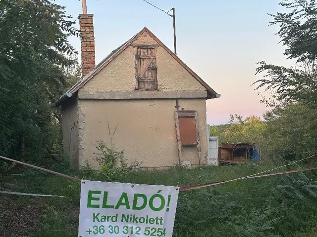 Eladó telek Adony 2485 nm
