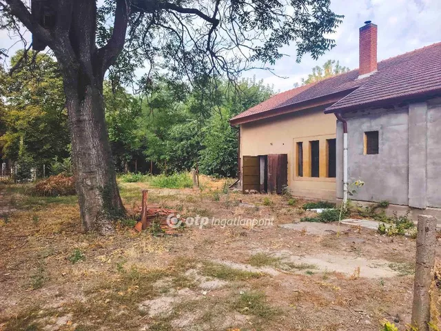 Eladó ház Aba 155 nm