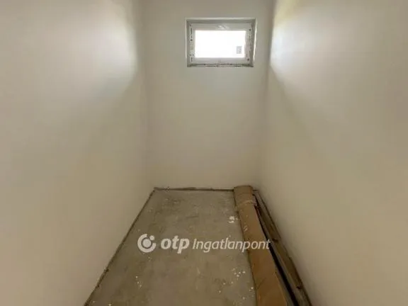 Eladó ház Besnyő 190 nm