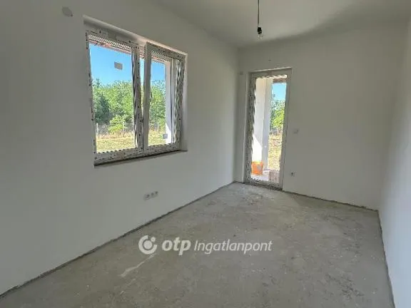 Eladó ház Besnyő 190 nm