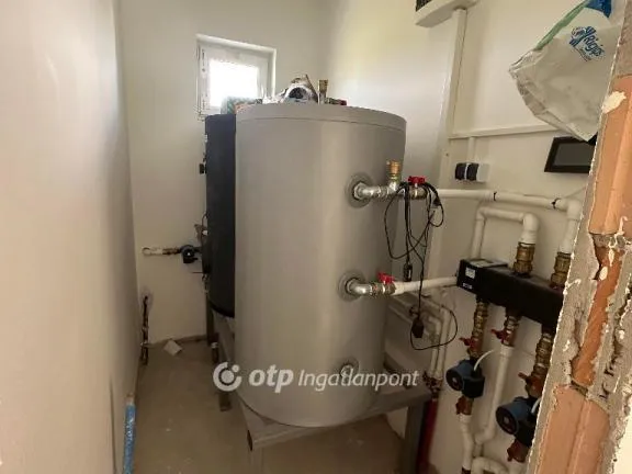 Eladó ház Besnyő 190 nm