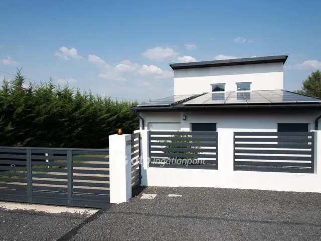 Eladó ház Sárszentmihály 183 nm