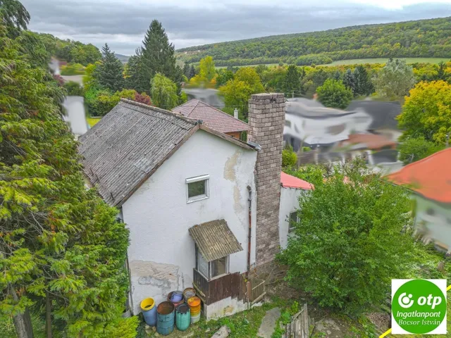 Eladó ház Remeteszőlős 102 nm