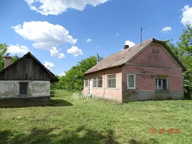 Eladó ház Alsószentiván 51 nm