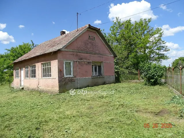 Eladó ház Alsószentiván 51 nm