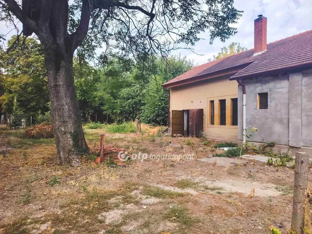 Eladó ház Aba 155 nm