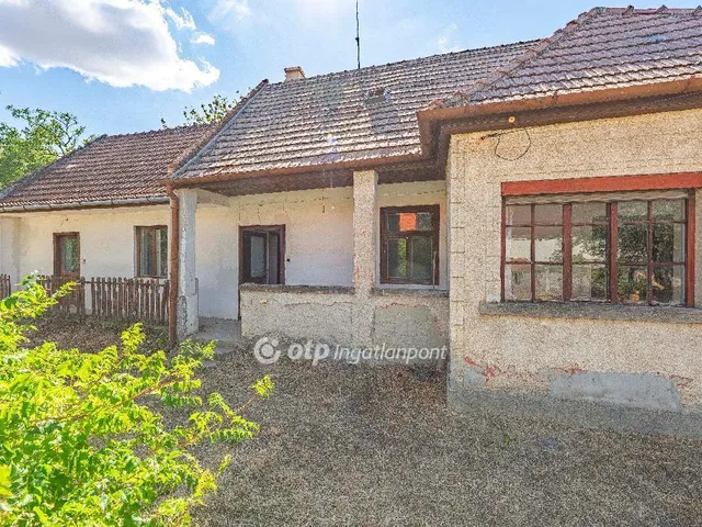 Eladó ház Pákozd 105 nm