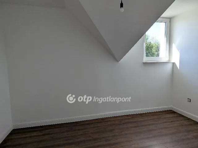 Eladó lakás Velence 68 nm