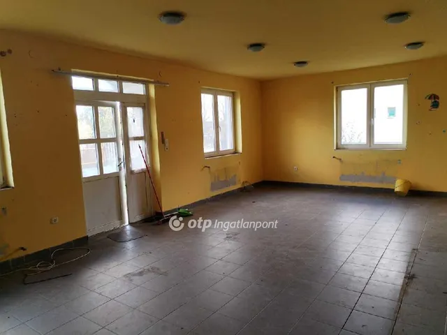 Eladó ház Sárszentmihály 187 nm