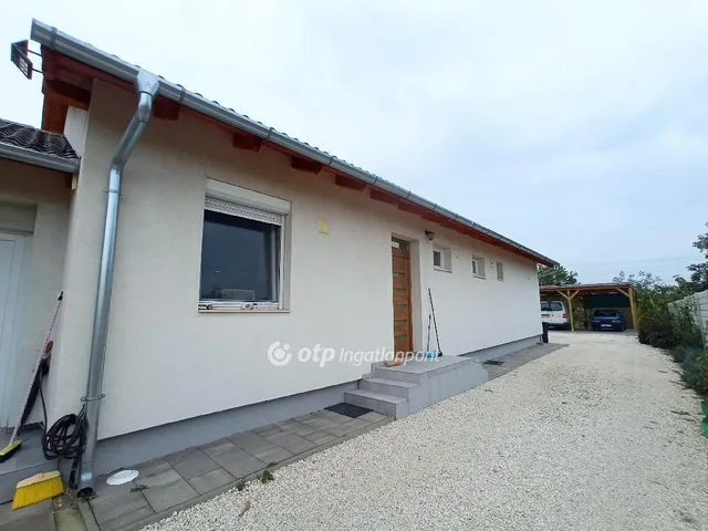Eladó ház Érd 125 nm