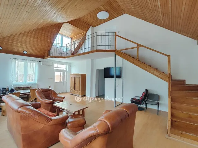 Eladó ház Érd 203 nm