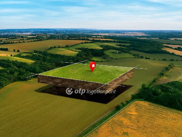 Eladó telek Székesfehérvár 9700 nm