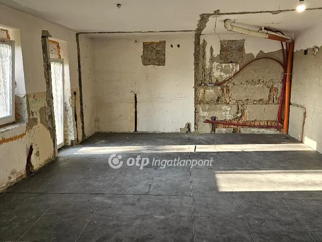 Eladó ház Aba 187 nm