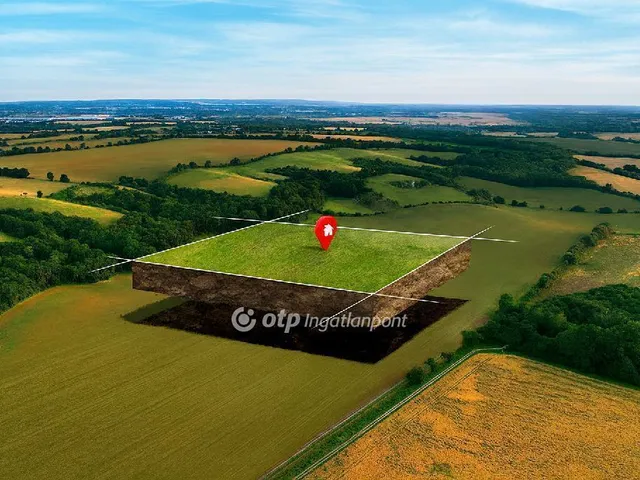 Eladó telek Székesfehérvár 9700 nm