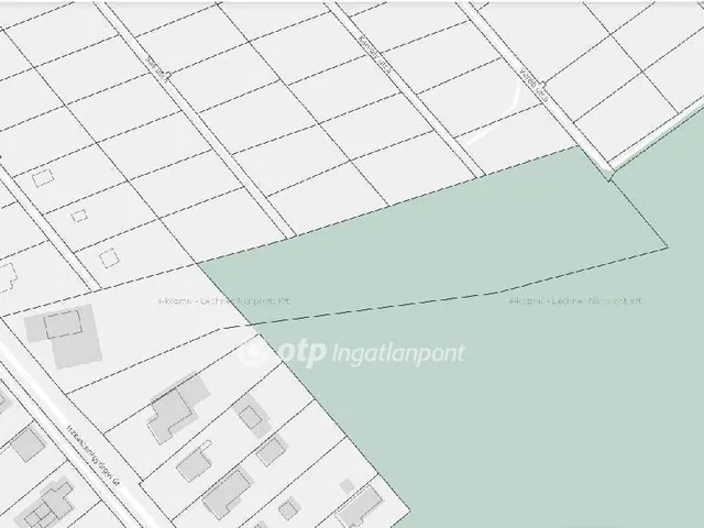 Eladó telek Székesfehérvár 9700 nm