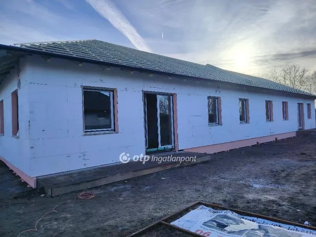 Eladó ház Velence 100 nm