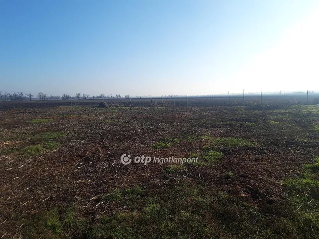 Eladó telek Kápolnásnyék 3473 nm