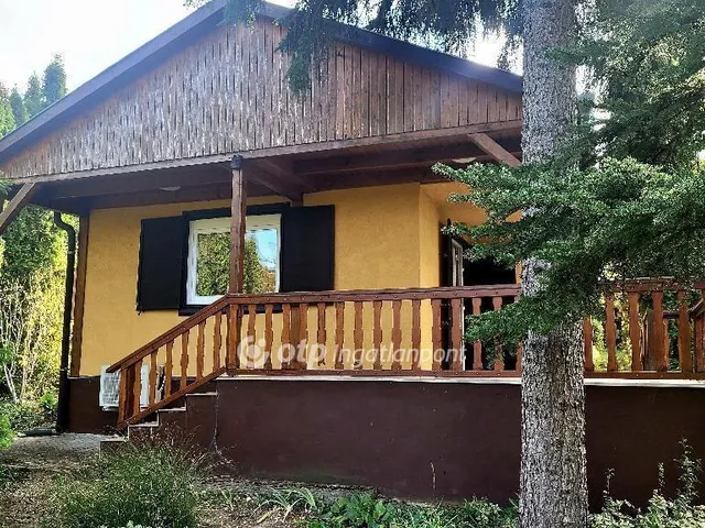 Eladó üdülő és hétvégi ház Balatonkenese 58 nm