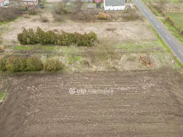 Eladó telek Seregélyes 915 nm