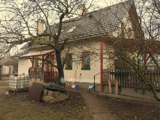 Eladó ház Kőszárhegy 154 nm