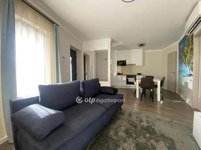 Eladó üdülő és hétvégi ház Siófok, Ezüstpart 60 nm