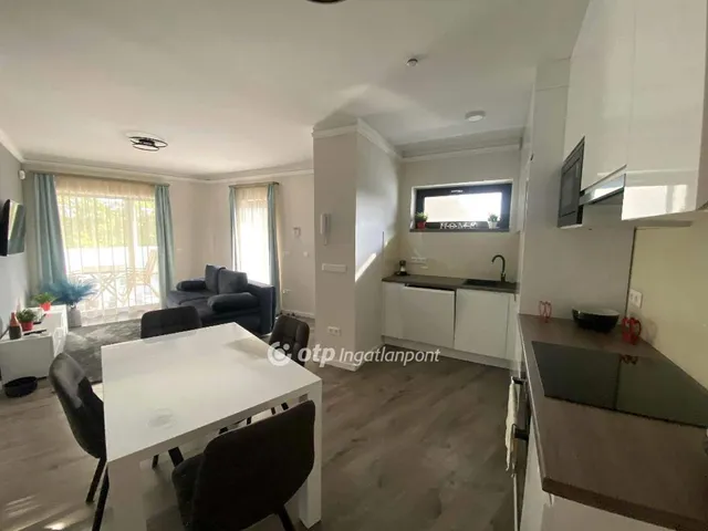 Eladó üdülő és hétvégi ház Siófok, Ezüstpart 60 nm