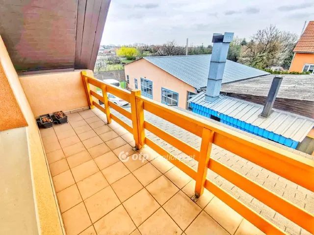 Eladó ház Nagyvenyim 150 nm